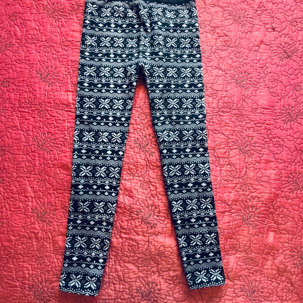 Snowflake Patterned Maternity Leggings